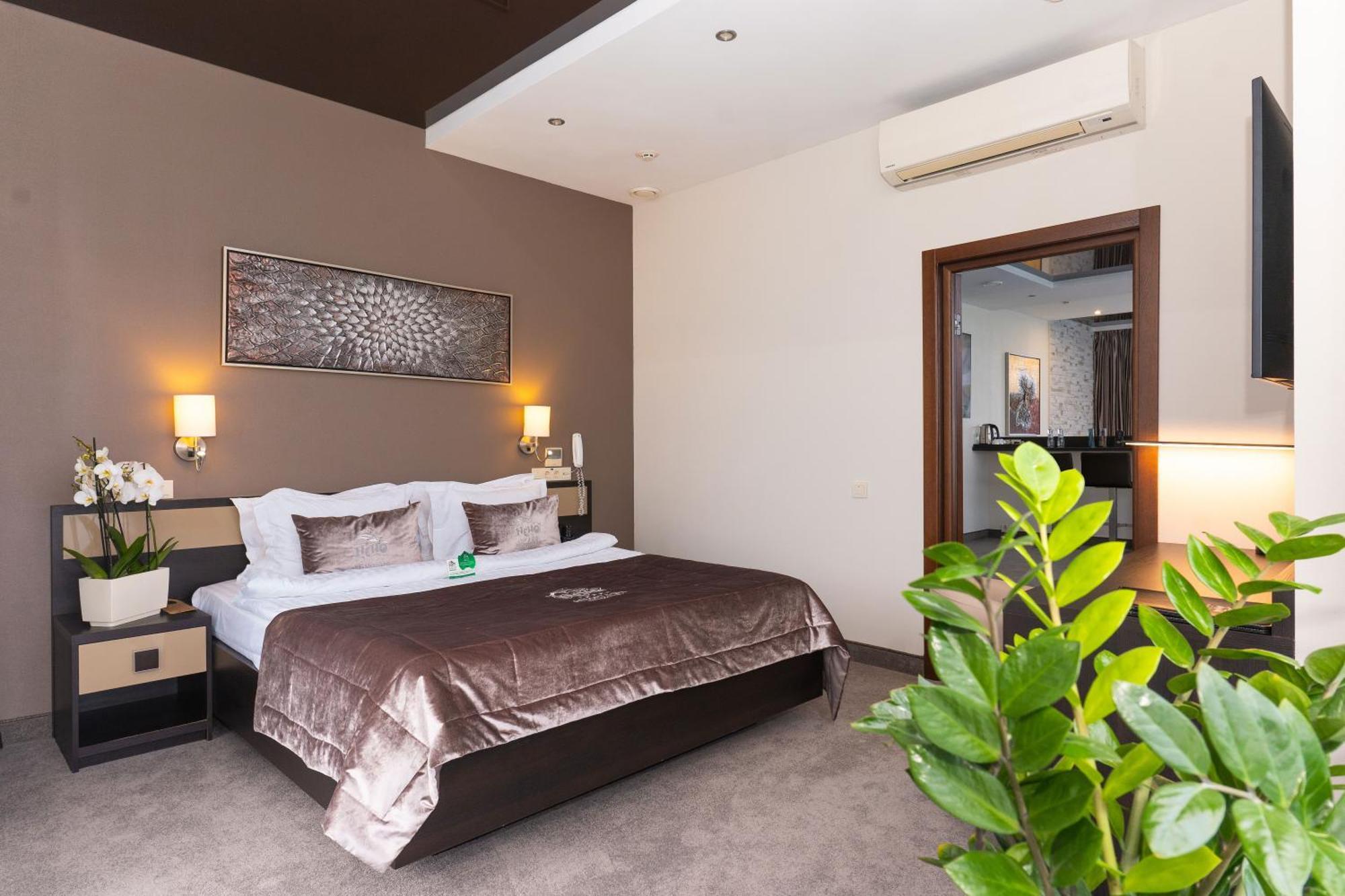 Nemo Hotel Resort & Spa Одеса Стая снимка A bedroom at the hotel