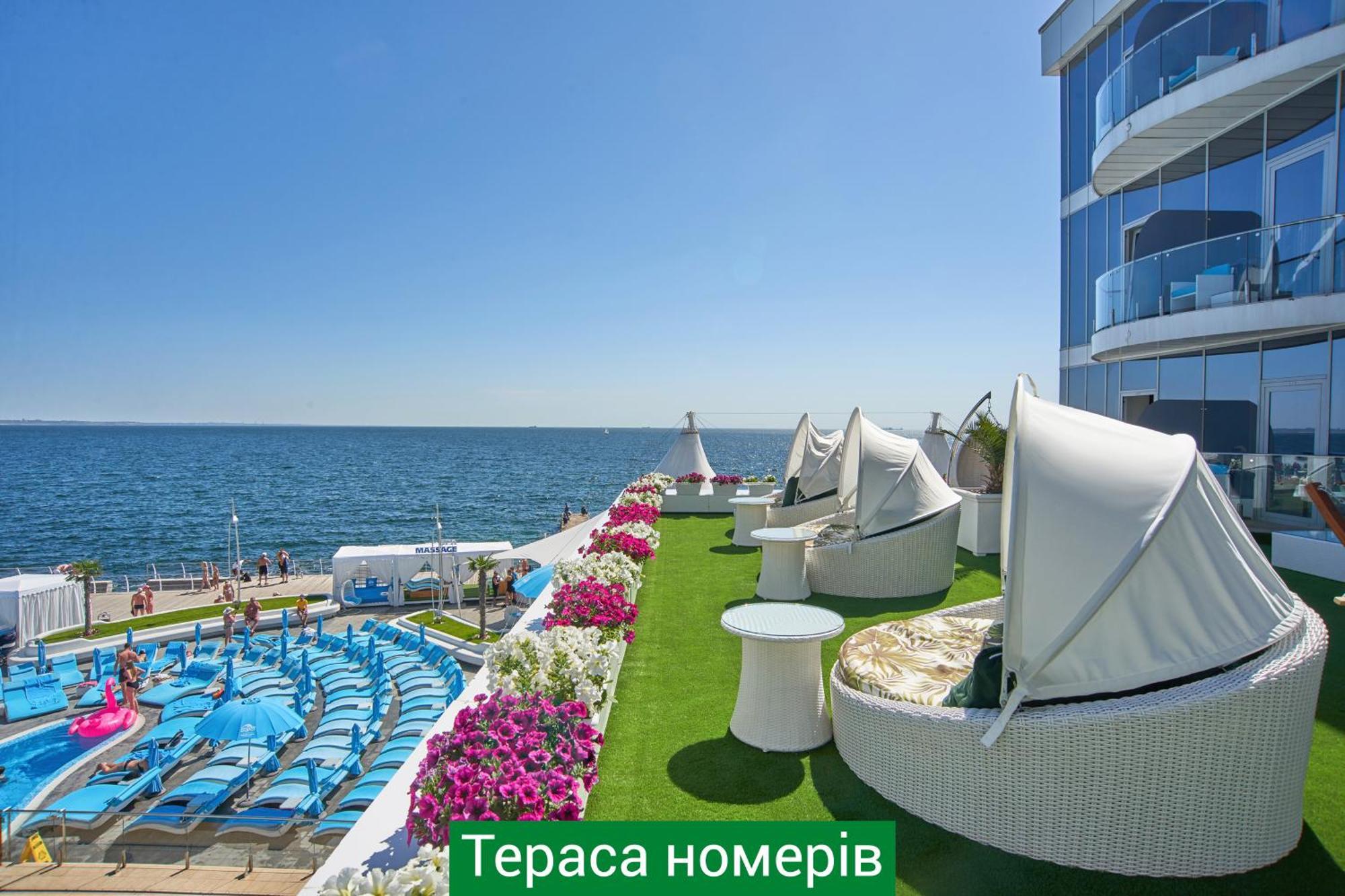 Nemo Hotel Resort & Spa Одеса Екстериор снимка Terrace of the complex